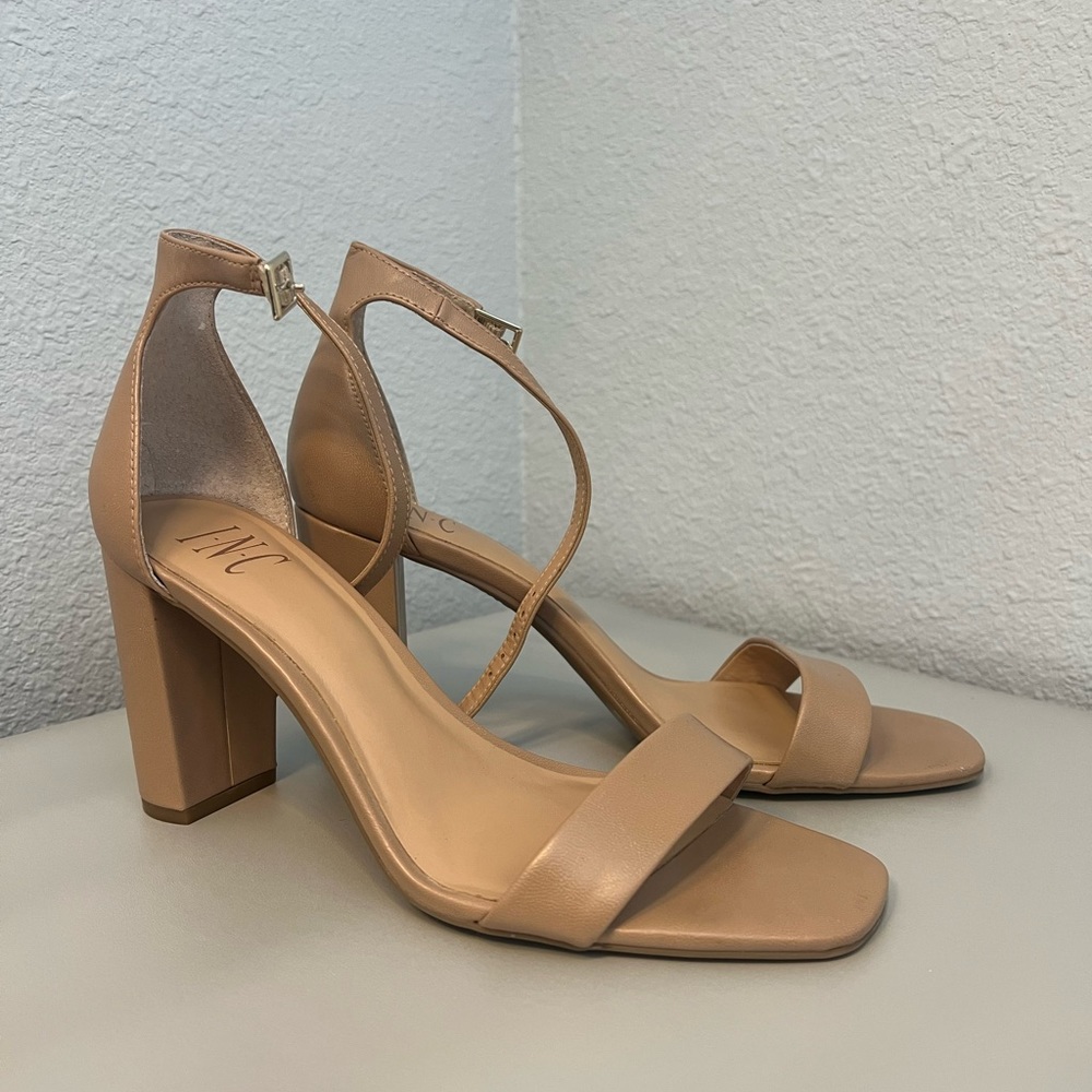 NWOT INC Women's Lexini Two-Piece Sandals Leather Beige Size 8.5 - Picture 4 of 10